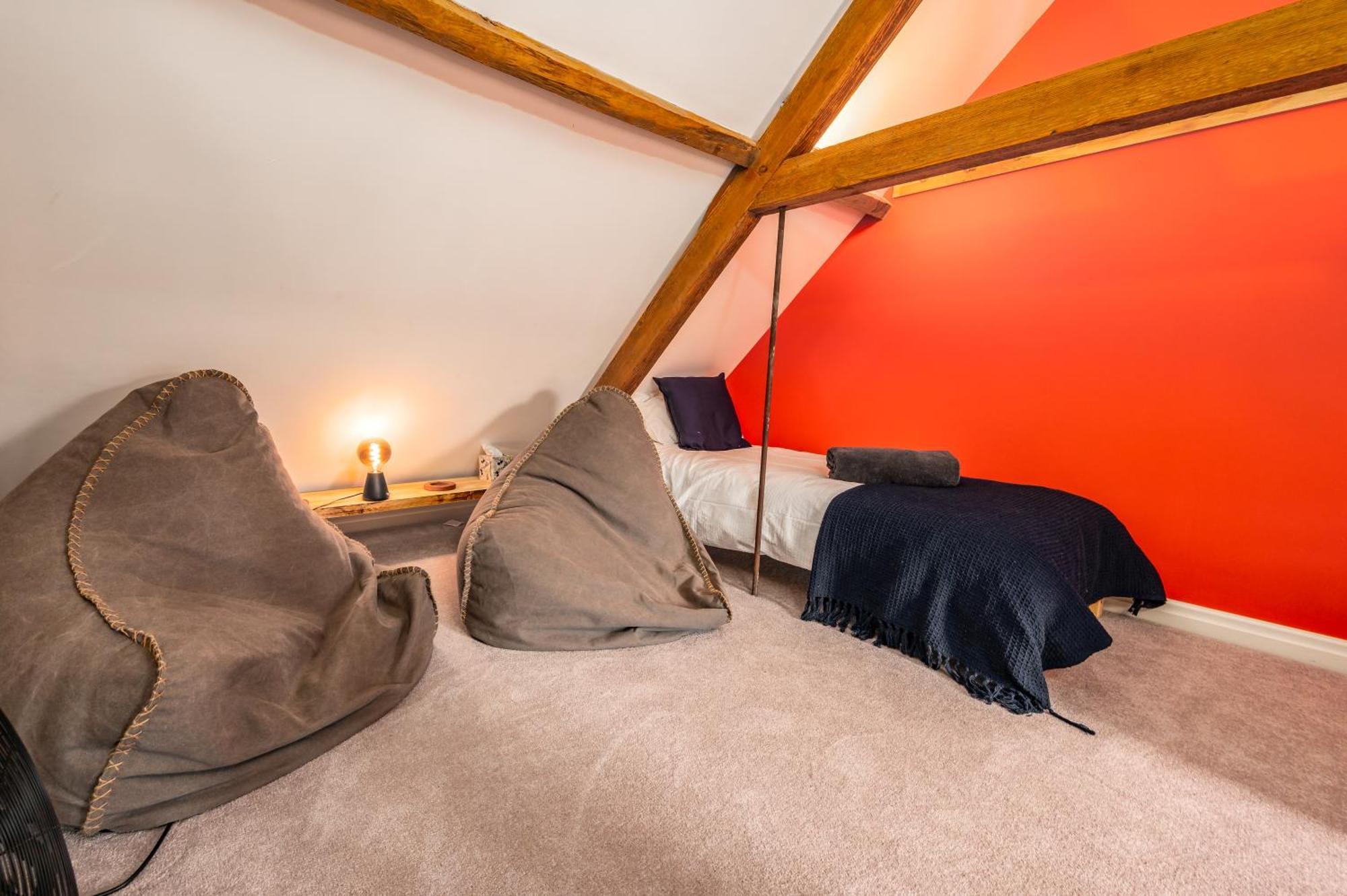 Stylish Central 6 Bedroom Converted Granary Stamford Bagian luar foto