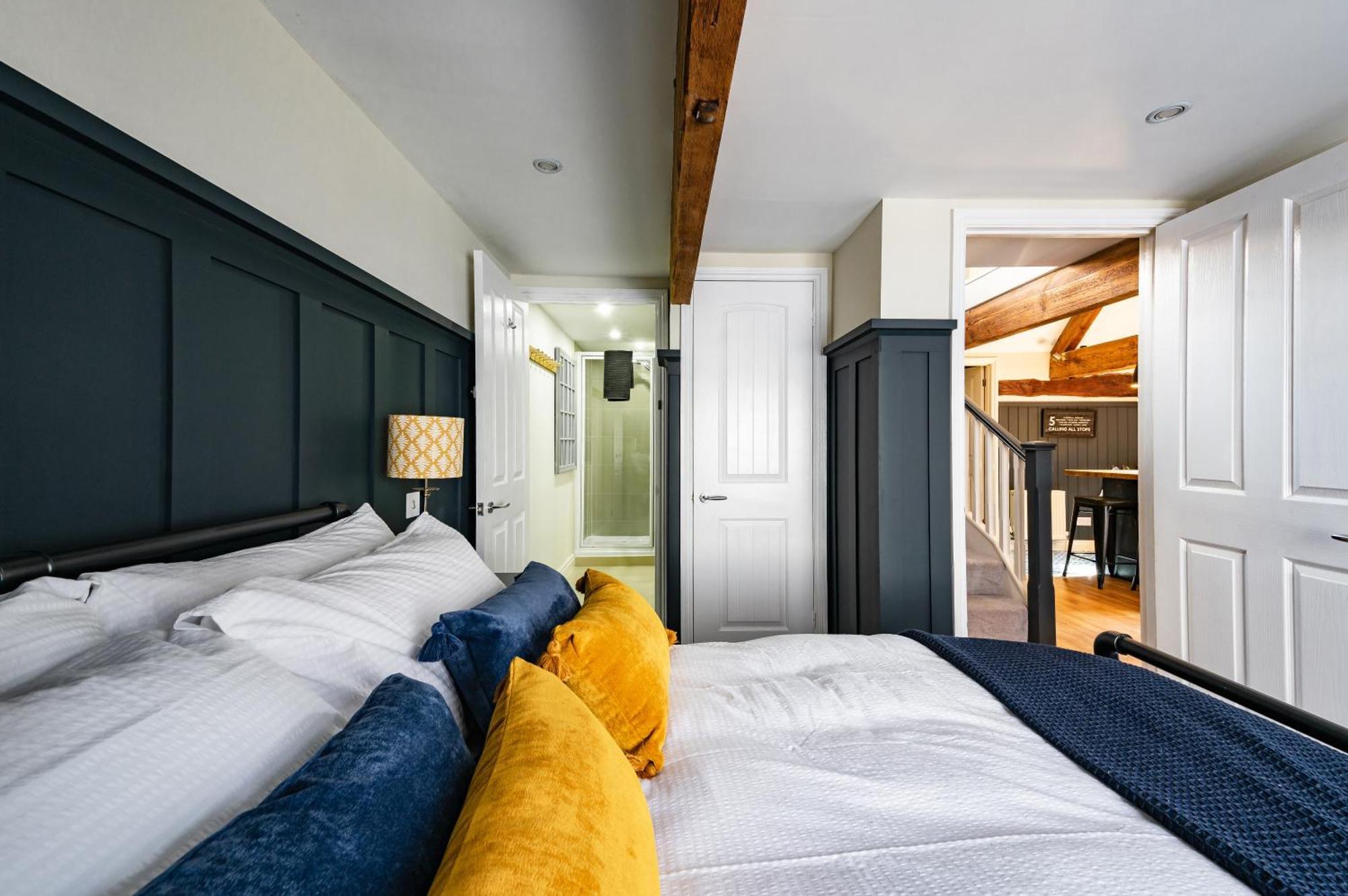 Stylish Central 6 Bedroom Converted Granary Stamford Bagian luar foto