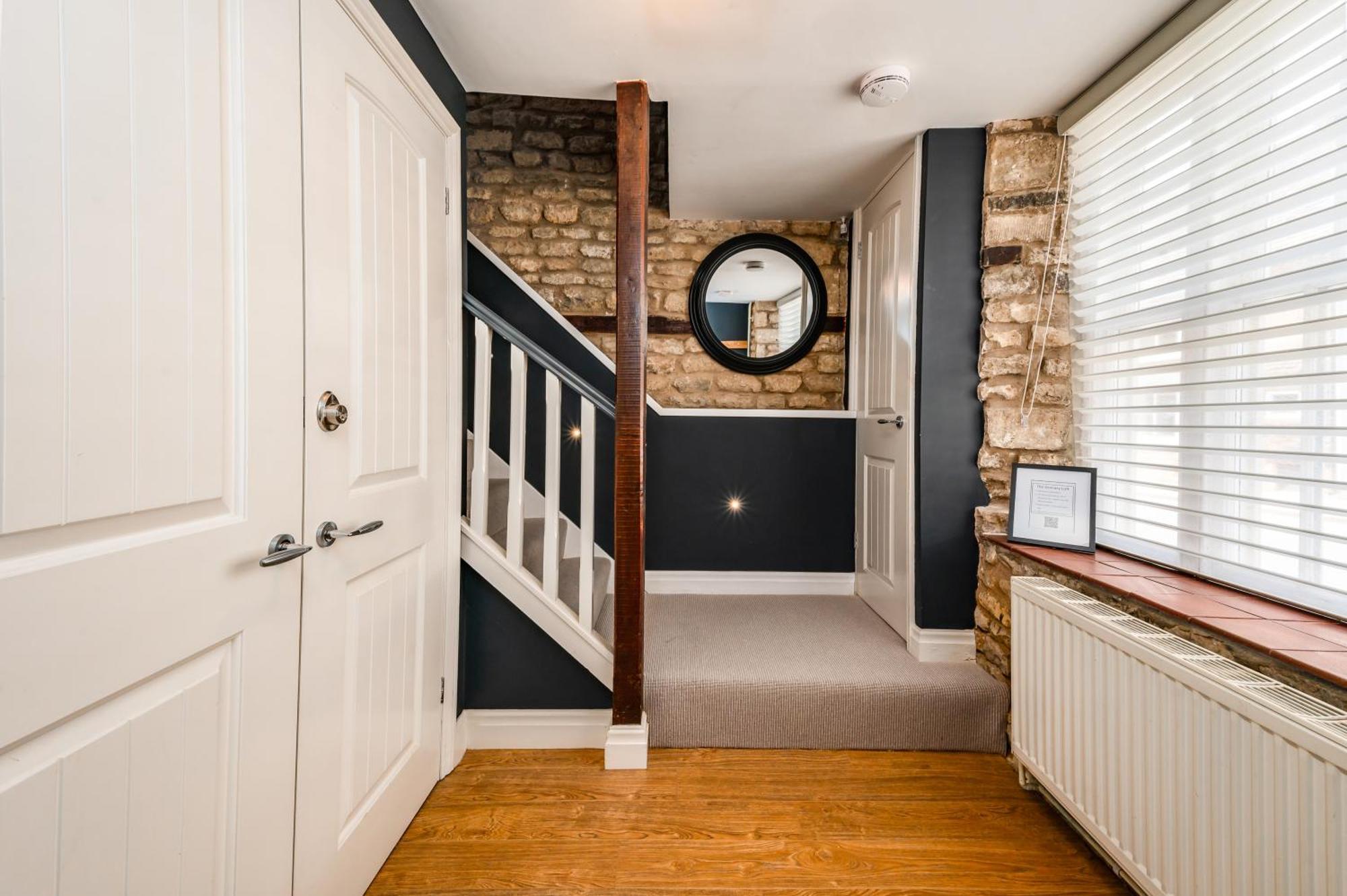 Stylish Central 6 Bedroom Converted Granary Stamford Bagian luar foto