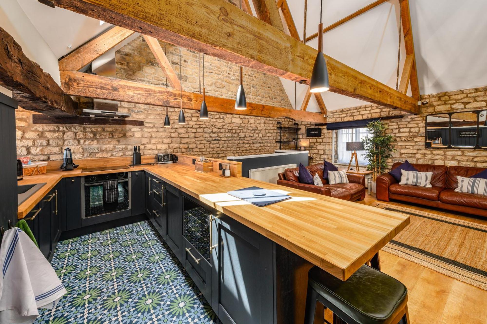 Stylish Central 6 Bedroom Converted Granary Stamford Bagian luar foto