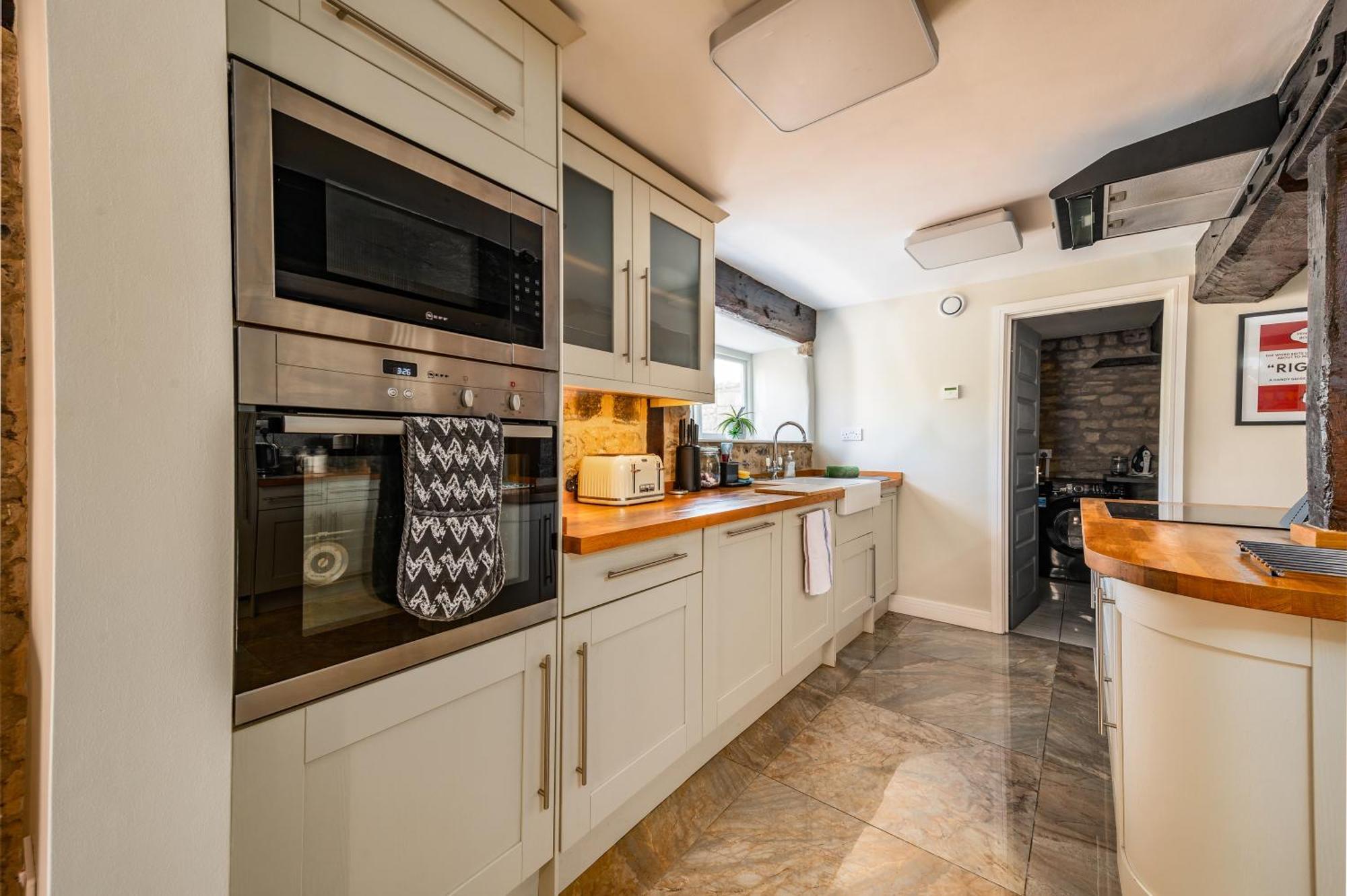 Stylish Central 6 Bedroom Converted Granary Stamford Bagian luar foto