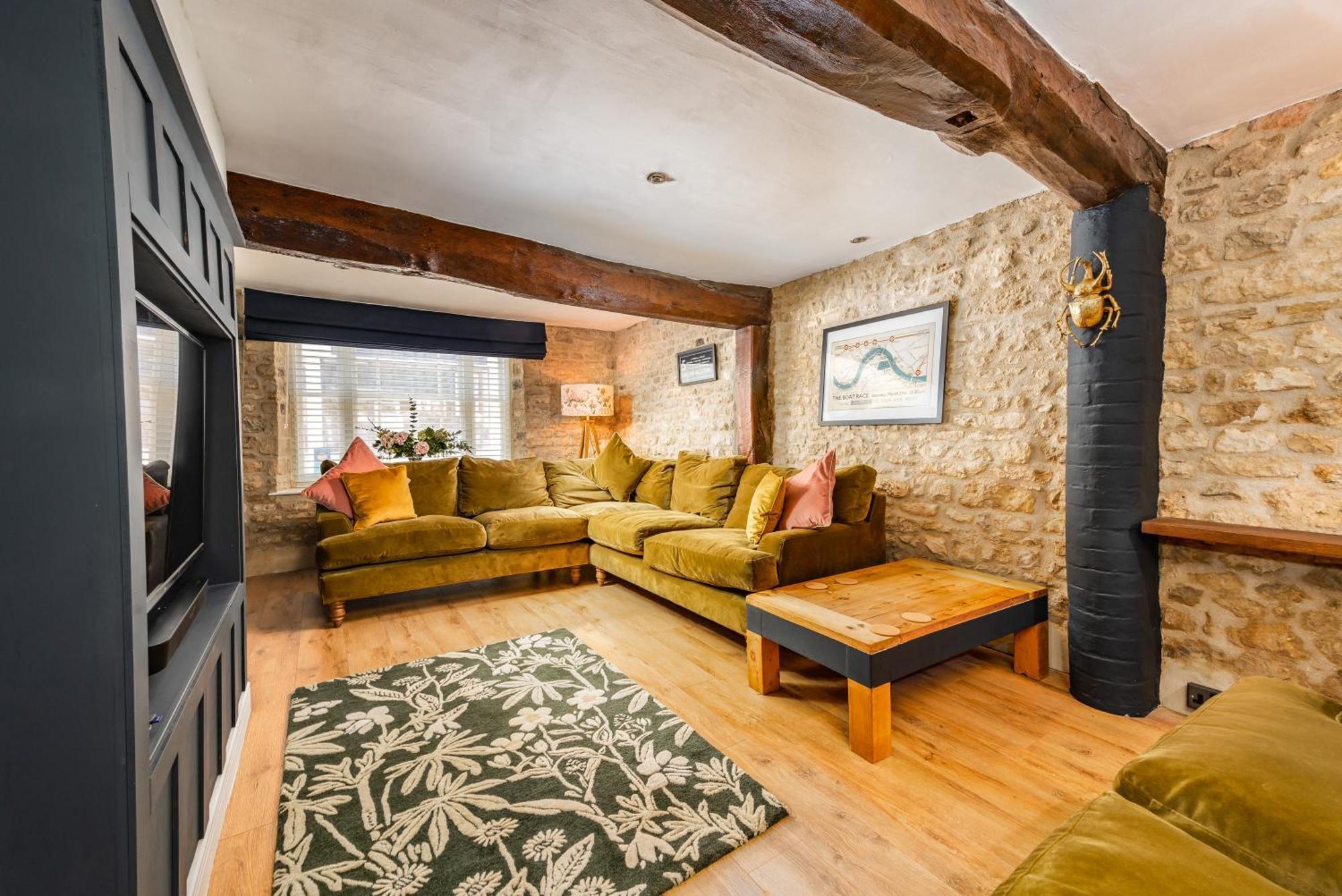 Stylish Central 6 Bedroom Converted Granary Stamford Bagian luar foto