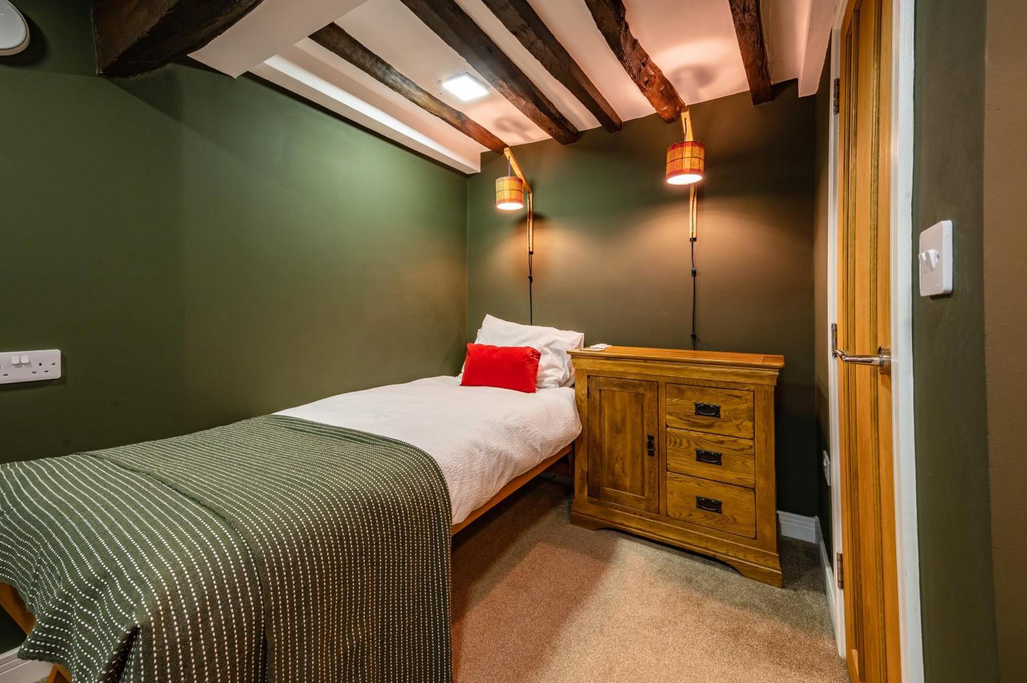 Stylish Central 6 Bedroom Converted Granary Stamford Bagian luar foto